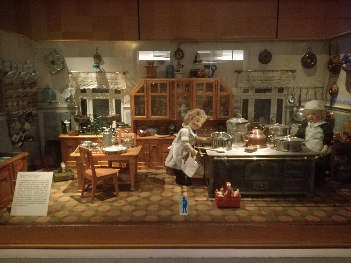 Museo dei giocattoli Norimberga - Cucine delle bambole - storia delle cucine delle bambole- musei bambini